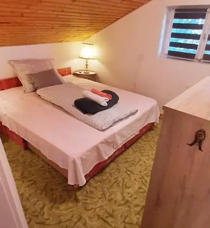 Mandarin Apartman Alloggio in famiglia *